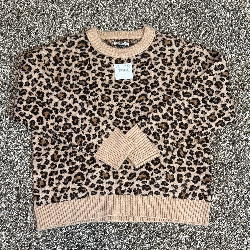 American Eagle Outfitters Leopard Print Crewneck Sweater - Tan & Black
